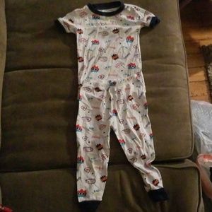 Size 2T/24 month jammies
